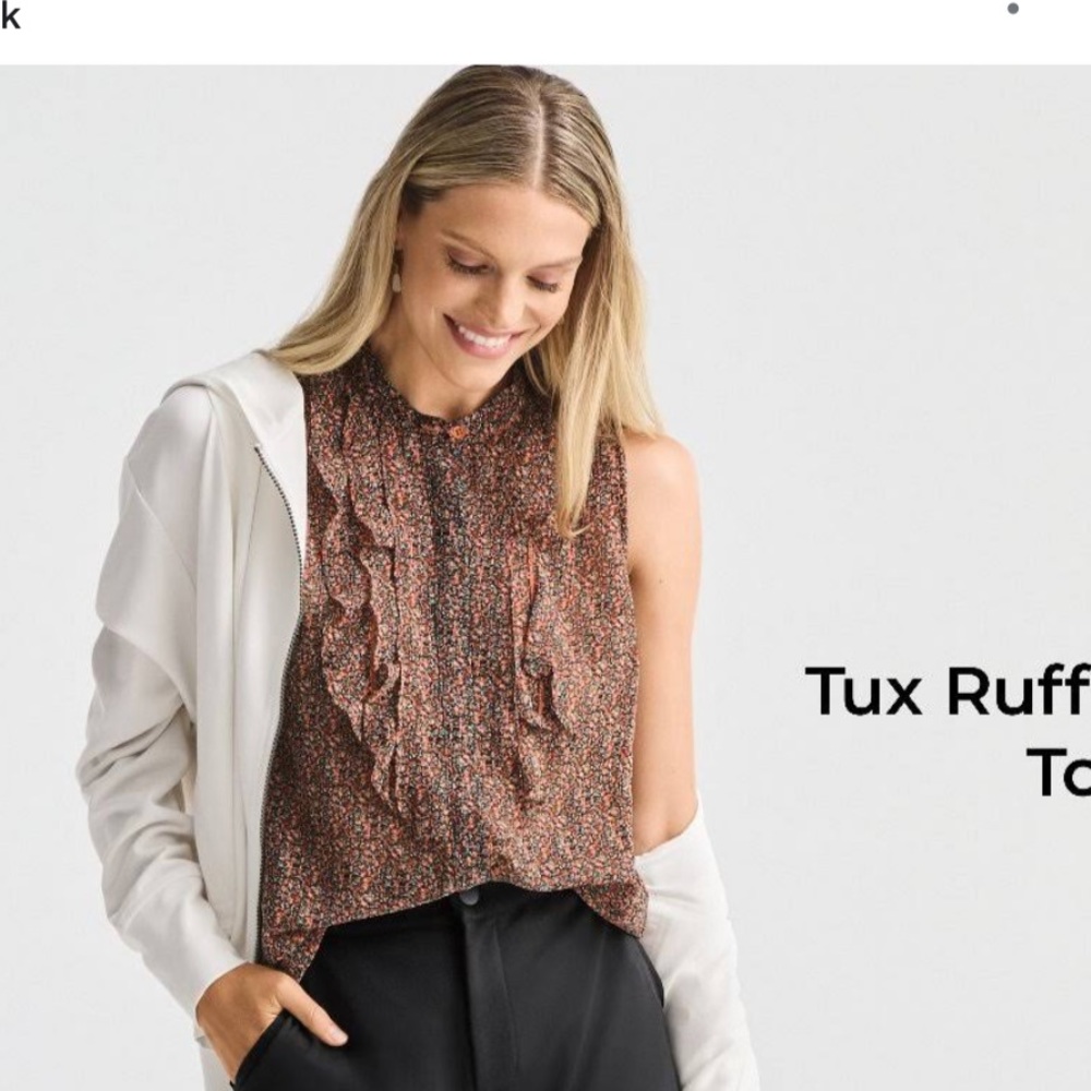 cabi Tux Ruffle Top Size Large NWT